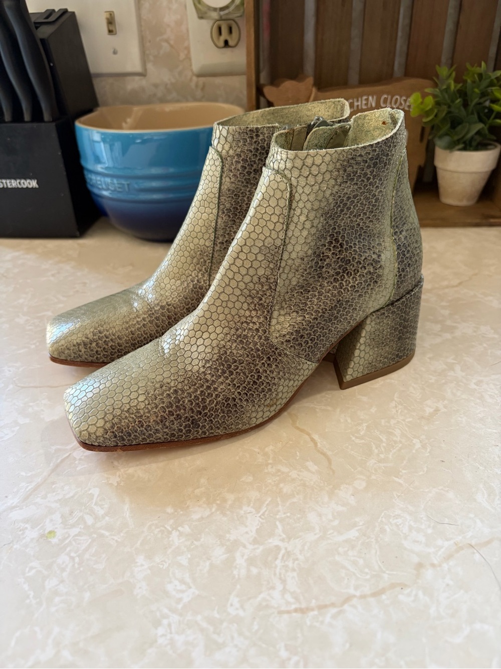 Elena Iachi Italy Snake Embossed Leather Ankle Boots Women’s EU 36 US 6